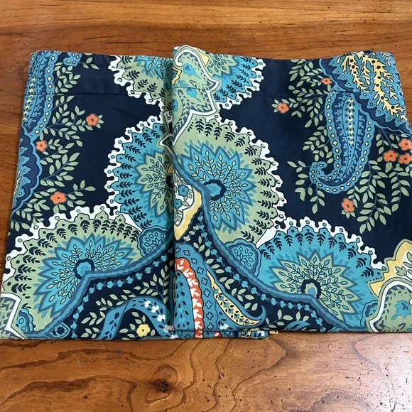 2 Pottery Barn King Shams - Picture 2 of 5